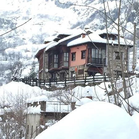 Complejo Turístico L'oteru Apartamento Caleao