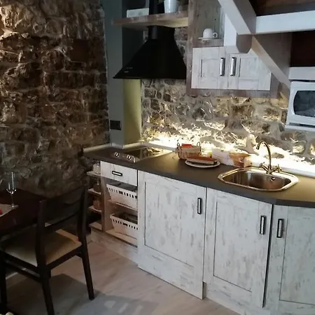 Complejo Turistico L'oteru * Caleao