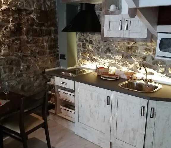 Complejo Turístico L'oteru * Caleao